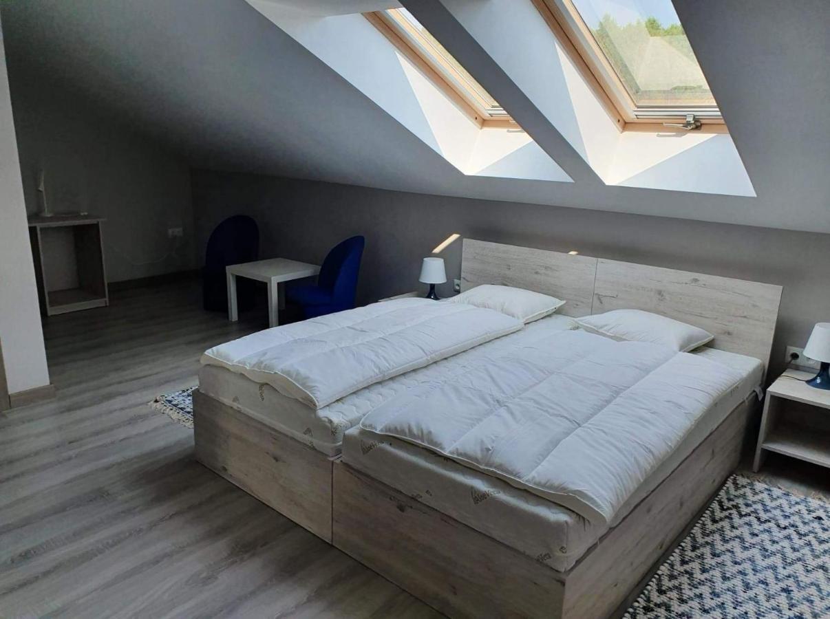 Stajnia Kruki Villa Wola Kaluska Exteriör bild