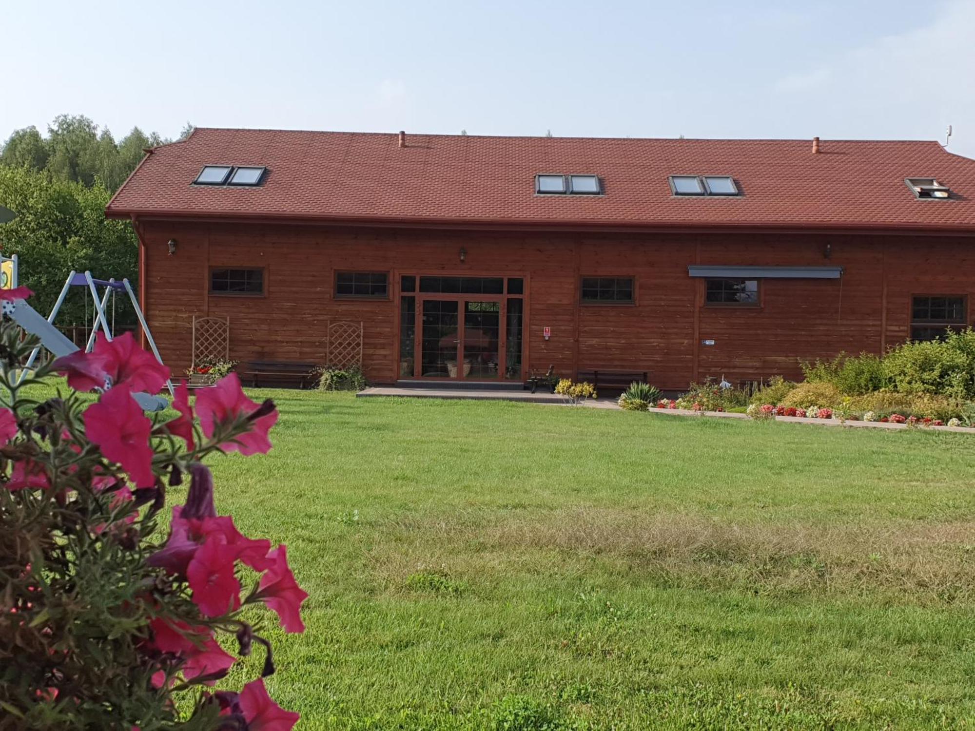 Stajnia Kruki Villa Wola Kaluska Exteriör bild