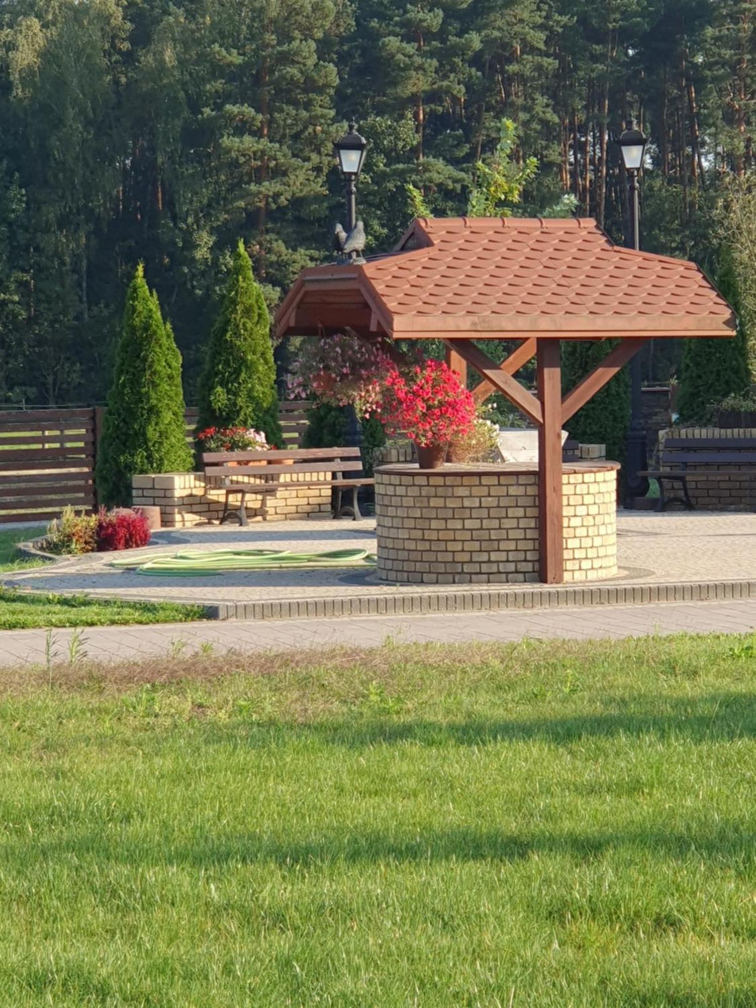 Stajnia Kruki Villa Wola Kaluska Exteriör bild